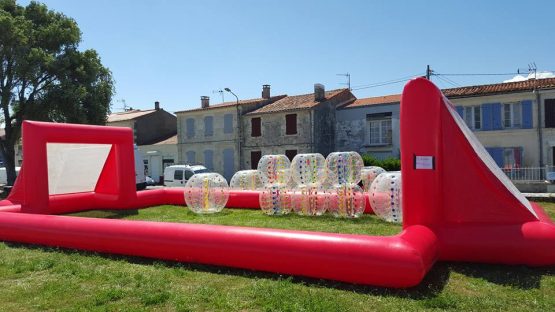 MAGIC NIGHT vous propose la location de strucure gonflable pour divertir petit et grand